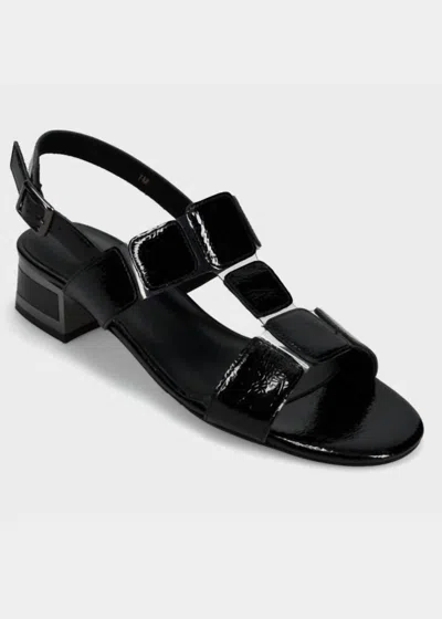 VANELI WOMEN'S HATTY T STRAP SANDALS IN BLACK NAPLAK