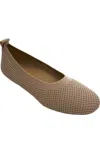 Vaneli Suvi Flat In Grey