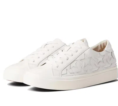 Vaneli Women's Yolen Sneaker In White/star