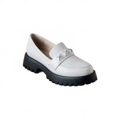 Vaneli Women's Zofie Loafer In White
