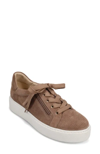 Vaneli Yohana Sneaker In Brown
