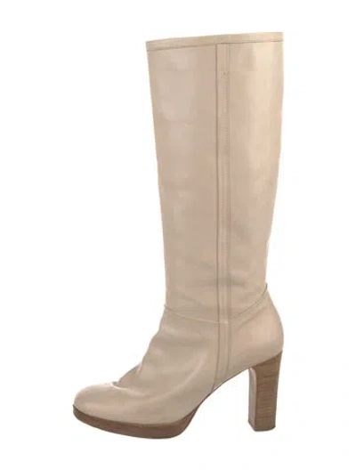 Pre-owned Vanessa Bruno Leather Boots In Neutral
