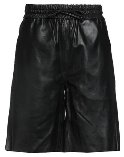 Vanessa Bruno Woman Shorts & Bermuda Shorts Black Size M Lambskin