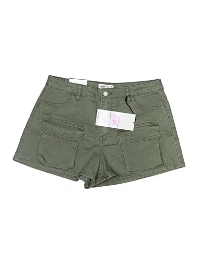 Vanilla Star Khaki Shorts In Green