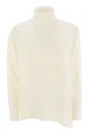 Vanisé Turtleneck Ribbed Sweater In Gold