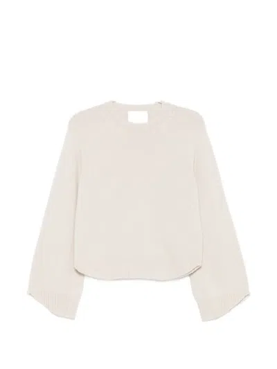 Vanisé Curved-hem Sweater In Neutral