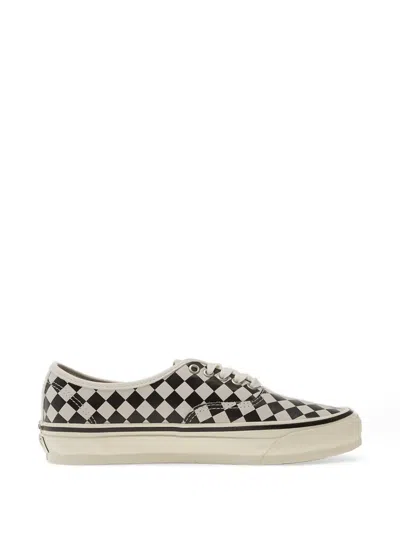 Vans Checkered Lace-up Sneakers In Black