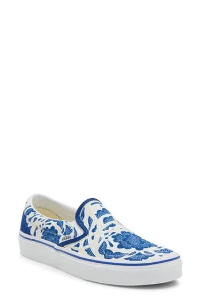 Vans Classic Slip-on Shoe In Blue