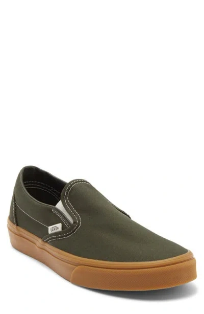 Vans Classic Slip-on Sneaker In Green