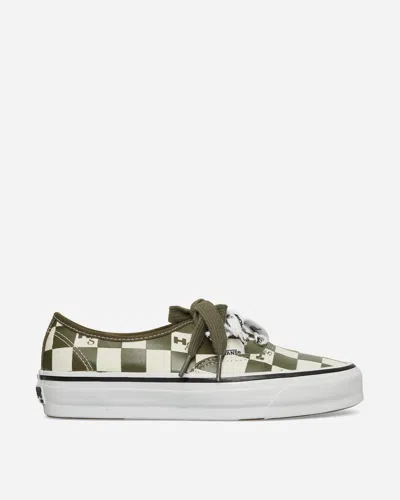 Vans Hommegirls Authentic 44 Sneakers Dark Olive In Green