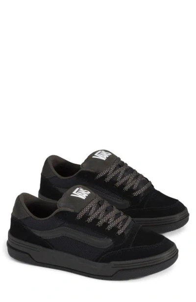 Vans Hylane Sneaker In Black
