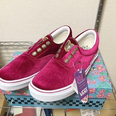 Pre-owned Vans Jojo's Bizarre Adventure Golden Wind ×  Limited Original Box 24.5cm Us6 In Red