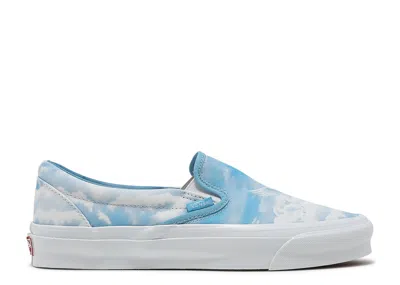 Vans Kith X  Vault Og Classic Slip-on Lx 'clouds' In White