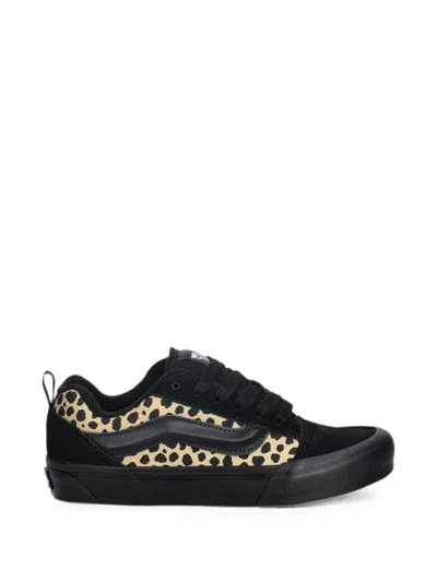 Vans Knu Skool Low-top Sneakers In Black