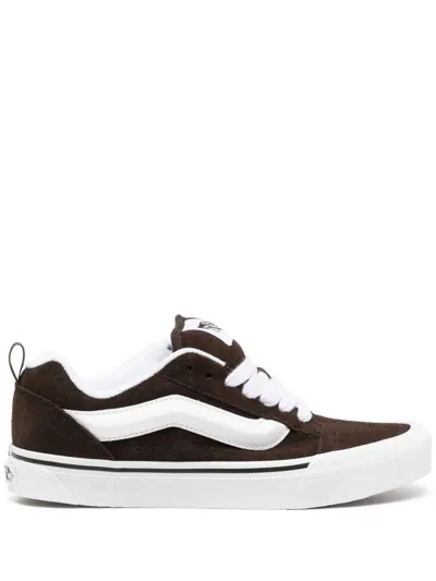 Vans Knu Skool Sneaker In Black