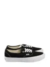 Vans Authentic Plimsolls In Black In Black