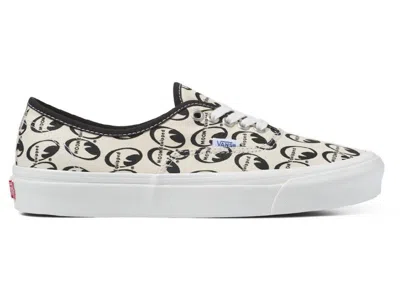 Pre-owned Vans Men's  Authentic 44 Dx Mooneyes Anaheim Factory Sneakers In White