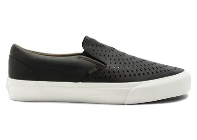 Pre-owned Vans Men's  Classic Slipon Dx Havana Perforated Leather Sneakers In Black/blanc In Multi