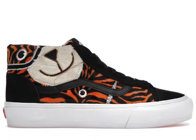Pre-owned Vans Men's  Mid Zoo Skool Unstuffed Animal Sneakers In Tiger/black In Multi