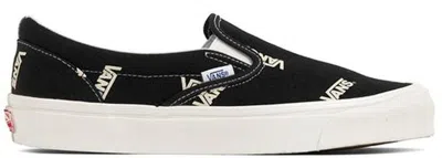 Pre-owned Vans Men's  Slipon Logo Sneakers In Black/marshmallow