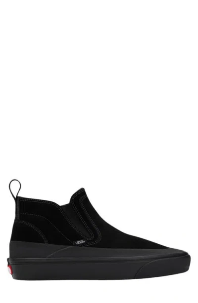 Vans Mte Insulated Mid-top Sneaker In Black