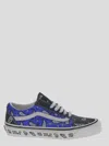 Vans Sneakers In No-color