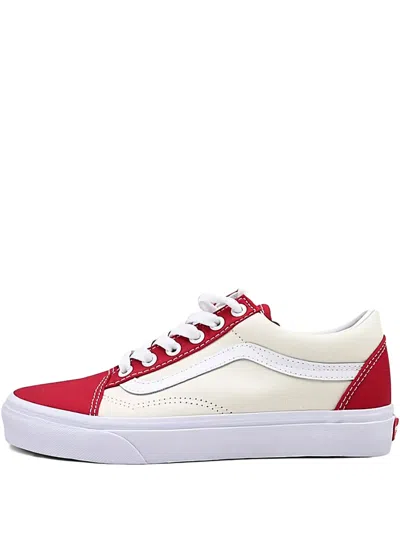 VANS OLD SKOOL "CLASSIC WHITE/CHILI PEPPER" SNEAKERS