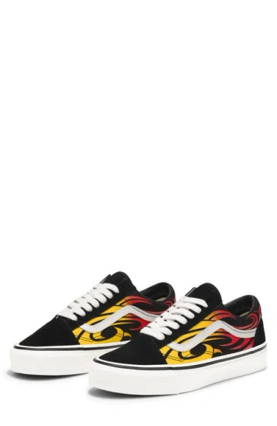 VANS VANS OLD SKOOL LOW TOP SNEAKER