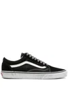 Vans Panelled Low Top Sneakers With Contrast Detail In Black