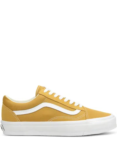 VANS OLD SKOOL SNEAKERS