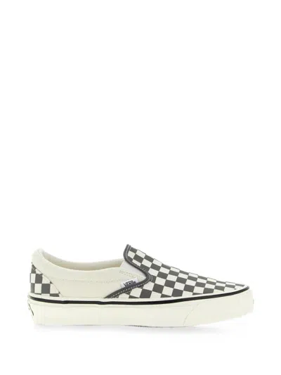 Vans Premium Classic Slip-on Shoes In Grey