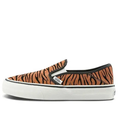 Vans Slip-on Sf Sneakers Black/brown In Animal Print
