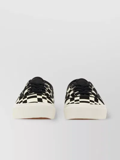 Vans Two-toned Canvas Low-top Sneaker In Multicolour