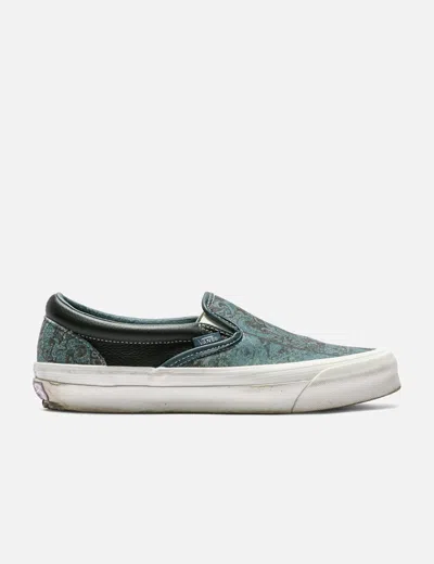 Vans Ua Og Classic Slip-on Lx In Gray