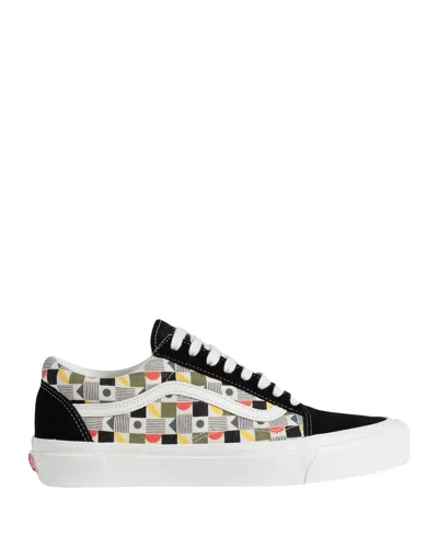 Vans Sneakers In White