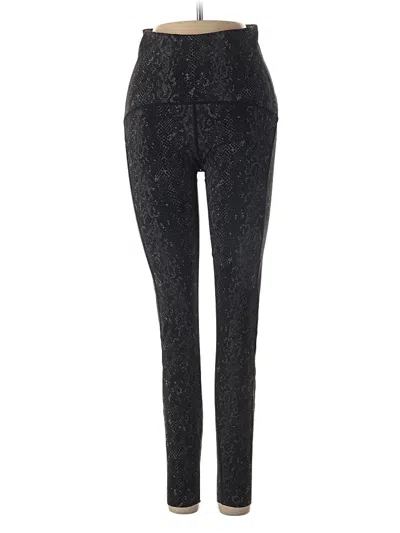 Pre-owned Varley Active Pants In Black