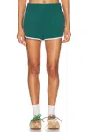 Varley Arlington Running Short 2 In Forest & White