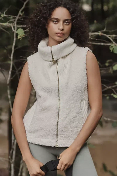 Varley Aspen Gilet In White