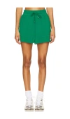 Varley Atrium High Rise 4.5 Short In Green