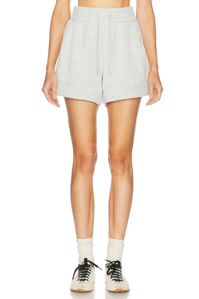 Varley Atrium High Rise 4.5 Short In White