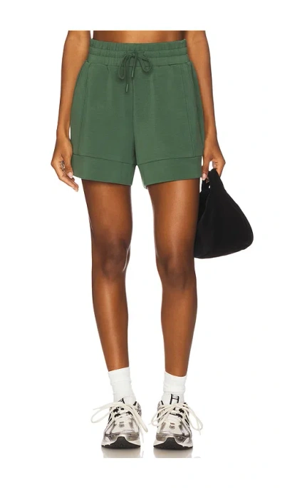 VARLEY ATRIUM HIGH RISE SHORT 4.5