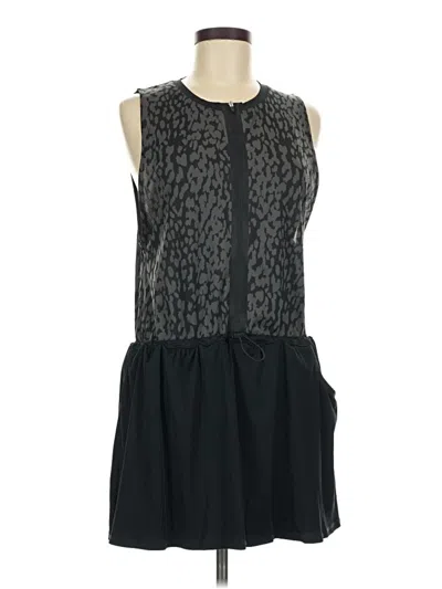 Pre-owned Varley Casual Dress In Gray