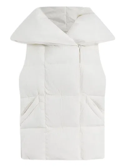 Varley Chiara Padded Gilet In White