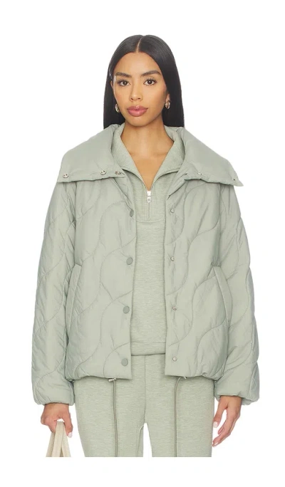 Varley Fabia Quilted Jacket In Gray