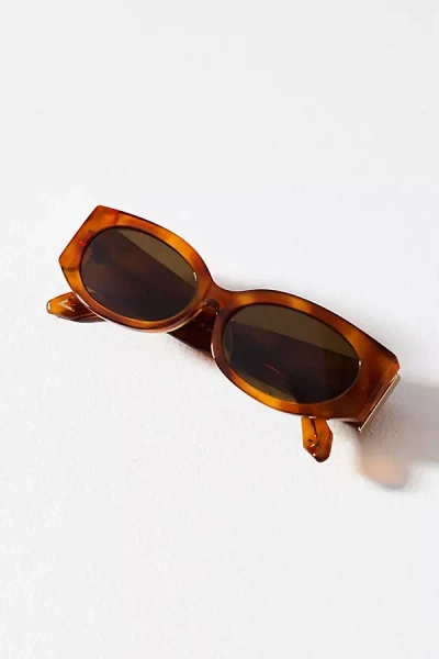 Varley Lambeth Oval Sunglasses In Brown