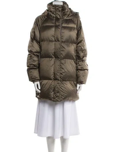 Pre-owned Varley Nylon Down Coat In Green