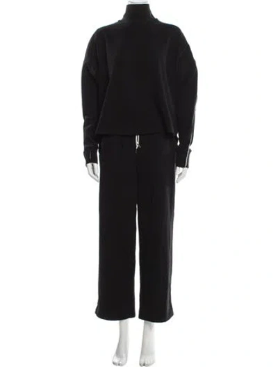 Pre-owned Varley Pant Set In Gray