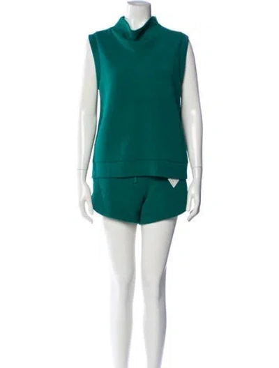 Pre-owned Varley Short Set In Green