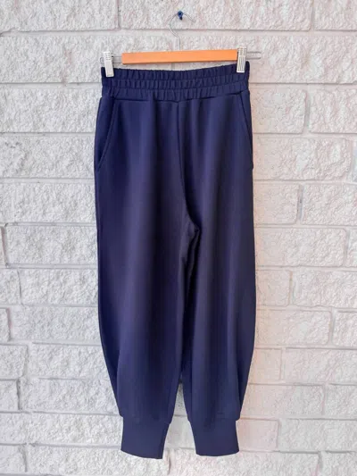 Varley The Relaxed Pant 25 In Navy In Blue