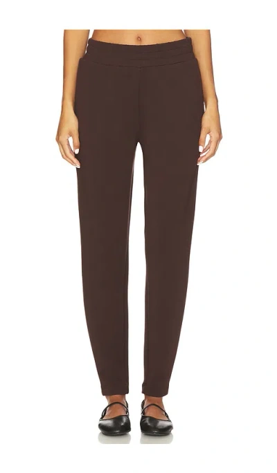 Varley The Slim 25 Pant In Brown